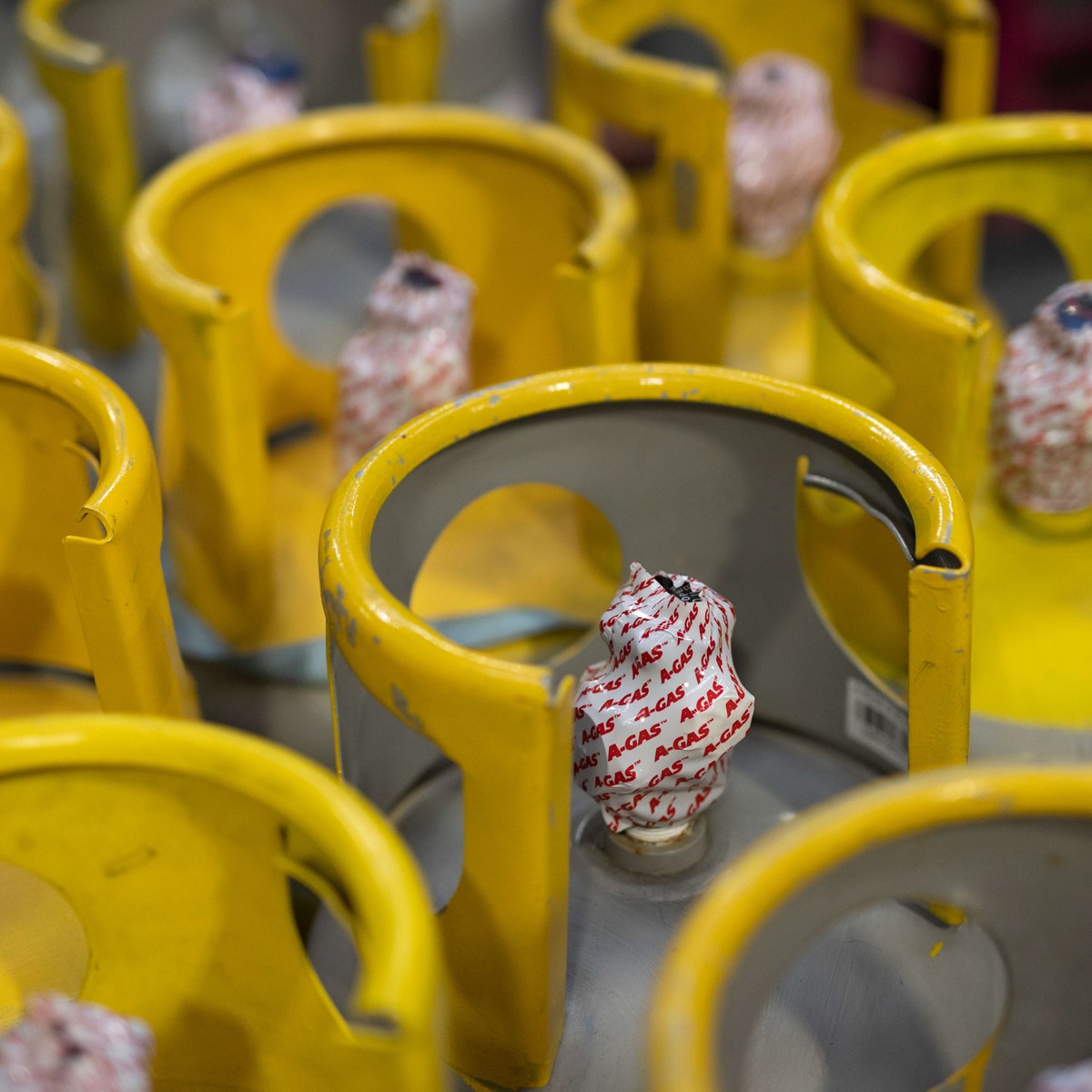 industrial gas cylinder yellow shrouds