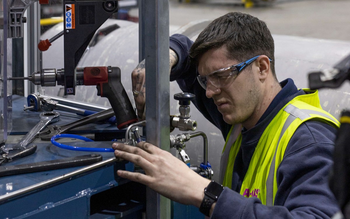 drill table operator in factory